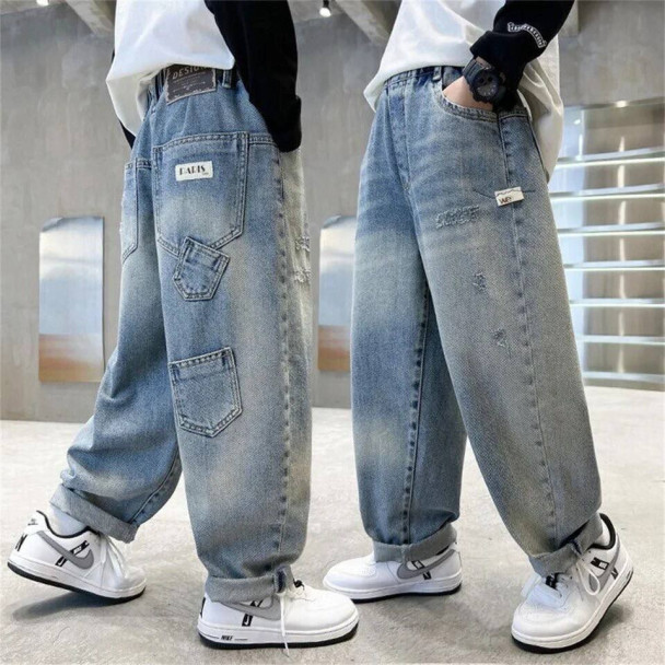 Slide-1) Джинси Classic Fashion 81012 з нашитими кишеньками Блакитні