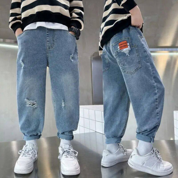Slide-1) Джинси Classic Fashion z898 з оранжевою нашивкою Блакитні